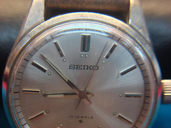 Vintage Seiko Stem Wind 66-7109 Wristwatch - Classic Timepiece, 17 Jewels, Nice Condition