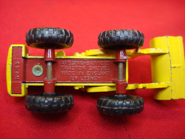 Vintage Matchbox Lesney No. 43B Aveling Tractor/Shovel (1962) - Good Condition