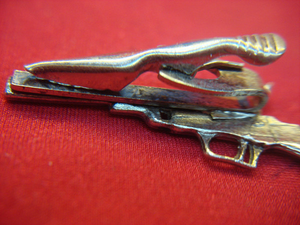 Vintage Cap & Ball Revolver Tie Clip - Silver Tone Metal (2 Inch)