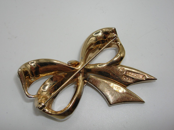 Vintage Boucher Gold Tone Rhinestone Bow Brooch/Pin - Estate Find (C222)