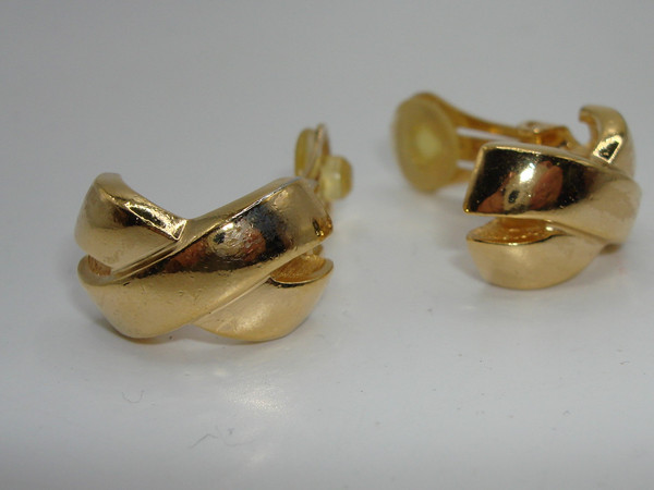 Vintage Christian Dior Gold Tone X Clip-On Earrings - Rare Estate Find
