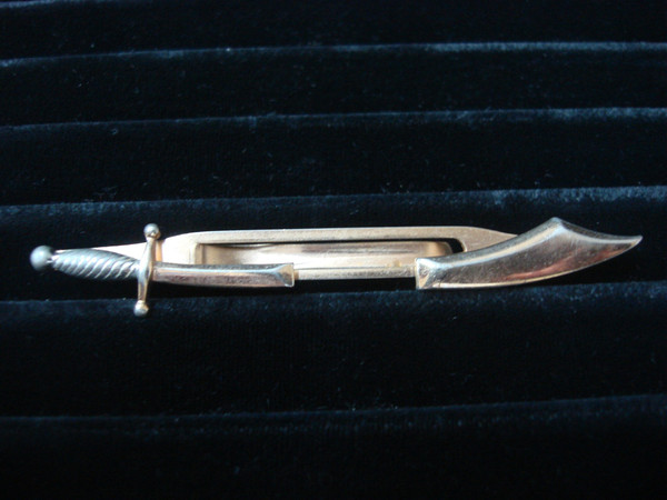 Vintage Swank Gold-Tone Sword Tie Bar Clip - Classic & Sophisticated