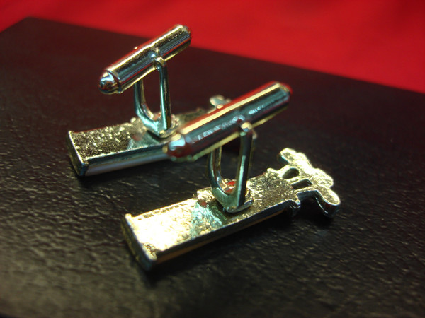 Vintage Golf Bag Cufflinks with Mother of Pearl - Pre-Owned, Excellent Condition