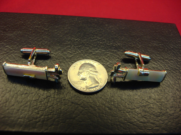 Vintage Golf Bag Cufflinks with Mother of Pearl - Pre-Owned, Excellent Condition
