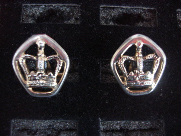 Vintage Pioneer Gold Tone Crown Cufflinks #43 - Excellent Condition