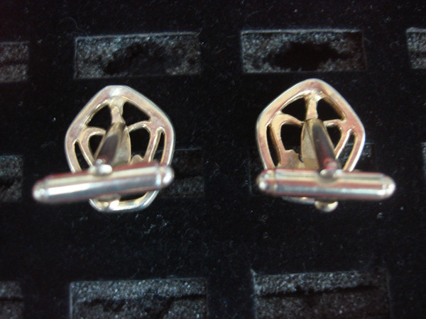 Vintage Pioneer Gold Tone Crown Cufflinks #43 - Excellent Condition