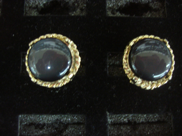 Vintage Gold Tone Moonstone Cufflinks - Elegant & Timeless Pair