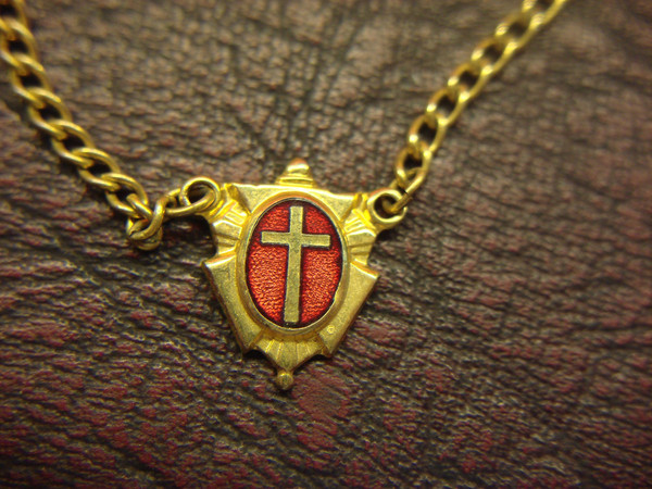 Vintage Chain Dangle Tie Clip with Cross & Red Enamel - Unique Accessory #87
