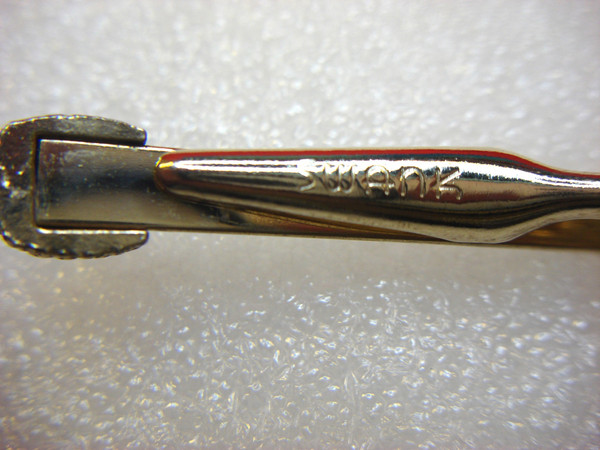 Vintage Swank Gold Tone Tie Clip w/ Brown Stone & Intricate Pattern - 2 3/8