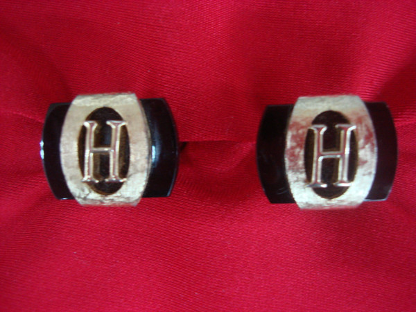 Vintage Swank Gold-Tone Cufflinks with Black Stones #103 - Excellent Condition