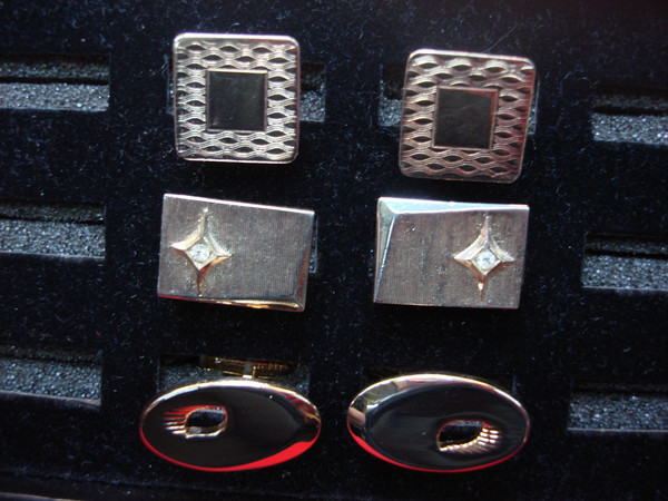 Vintage Gold-Tone Cufflinks - Set of 3 Pairs | Classic Design