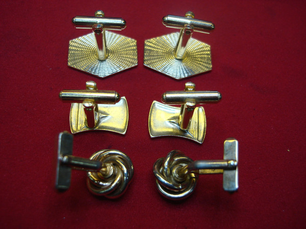 Vintage Gold Tone Cufflinks (3 Pairs) - Classic Style & Great Condition