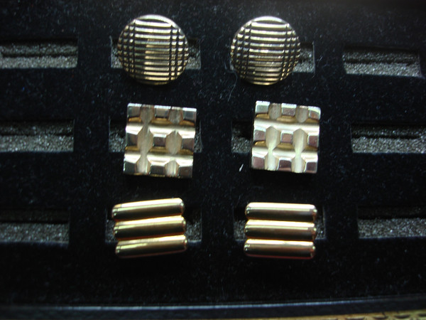 Vintage Gold-Tone Cufflinks - Set of 3 Pairs | Timeless Style