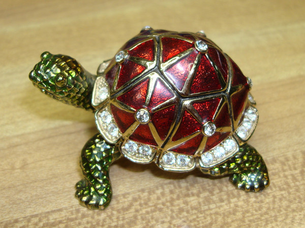 Red & Gold Enameled Turtle Trinket Box with Cubic Zirconia - Vintage Jewelry Box