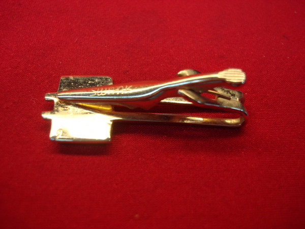 Vintage Gold Tone Tie Clip with Engraved'P' - 1 1/2 Inch, Unique Mens Accessory