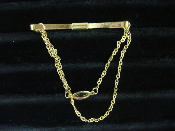 Vintage Gold-Tone Tie Bar Chain - Intricate Design, Classic Elegance
