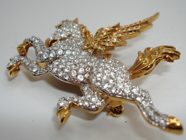 Vintage Swarovski Pegasus Brooch | Authentic & Sparkling Crystal Design
