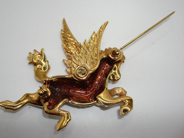 Vintage Swarovski Pegasus Brooch | Authentic & Sparkling Crystal Design