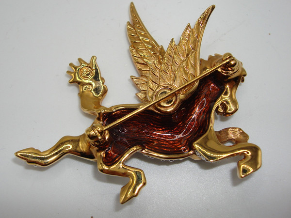 Vintage Swarovski Pegasus Brooch | Authentic & Sparkling Crystal Design