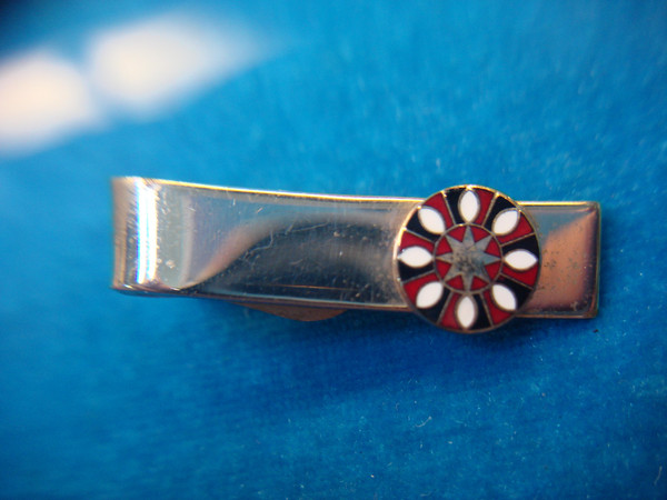 Vintage Gold Tone Pennsylvania Dutch Symbol Tie Clip - Antique Enamel Pin #355
