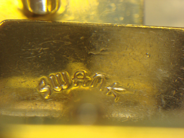Vintage Swank Gold Tone Cufflinks with Simulated Diamonds - Elegant Statement Accessories #400