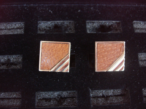 Vintage Swank Gold Tone Cufflinks (1 Pair) - Unique & Collectible Men's Jewelry #368