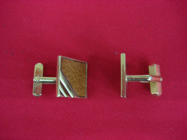 Vintage Swank Gold Tone Cufflinks (1 Pair) - Unique & Collectible Men's Jewelry #368