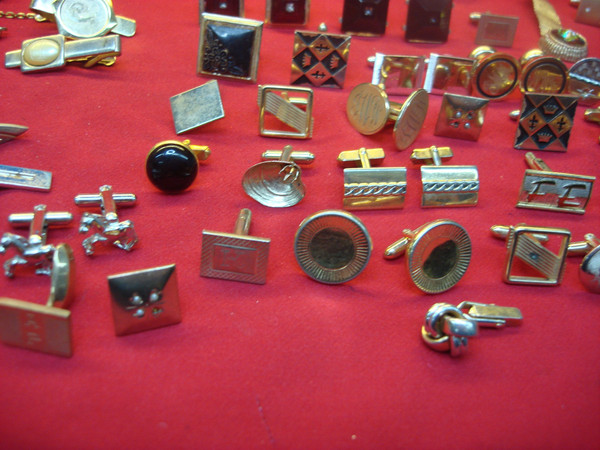 Vintage Men's Costume Jewelry Tie Clips & Cufflinks Set - Unique Lot of Mixed Pieces