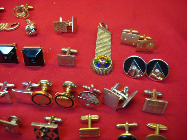 Vintage Men's Costume Jewelry Tie Clips & Cufflinks Set - Unique Lot of Mixed Pieces