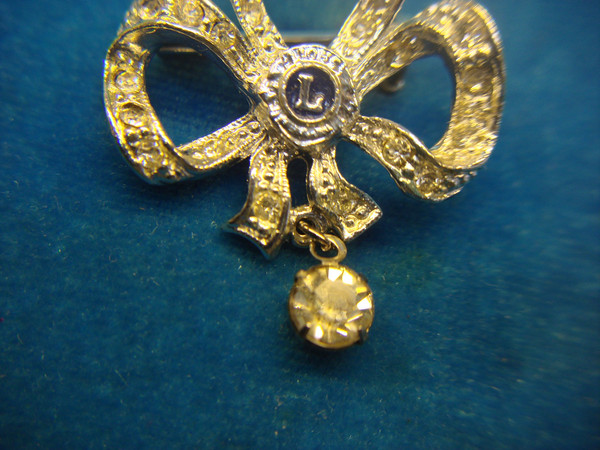Vintage Lions Club Pin - Bright Silver Tone, Rhinestones, Excellent Condition