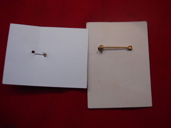 Vintage American Flag Pins with Rhinestones - Patriotic Collectible Set