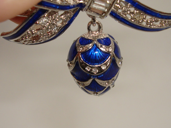 Vintage 1980s Cobalt Blue Enamel & Rhinestone Bow Brooch | Elegant Silver-Tone Statement Jewelry