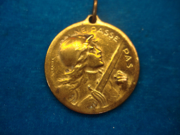 WWI Battle of Verdun Commemorative Bronze Medallion | FRANCE 1916 