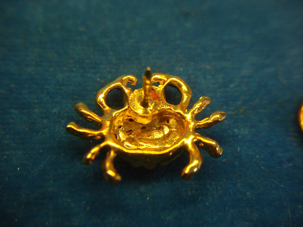 Gold Tone Crab Lapel Pin/Tie Tac - Zodiac July Birthstone, Seattle Mariners Fan Gift