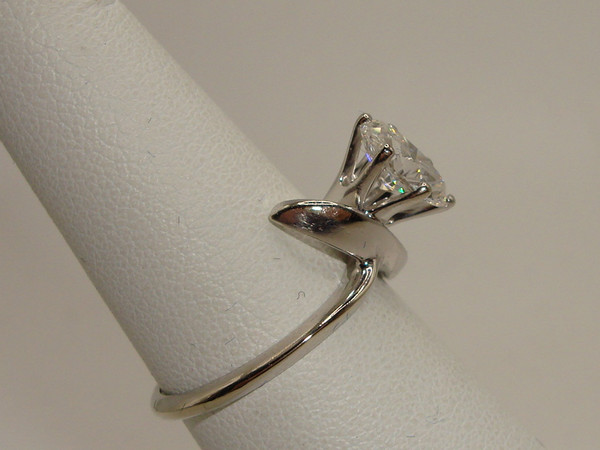 14K White Gold Diamond Ring | 0.80ct SI2 Brilliant Cut, Size 6