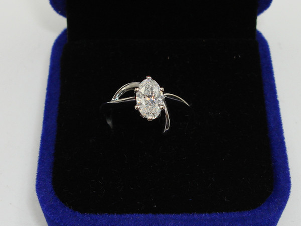 14K White Gold Diamond Ring | 0.80ct SI2 Brilliant Cut, Size 6
