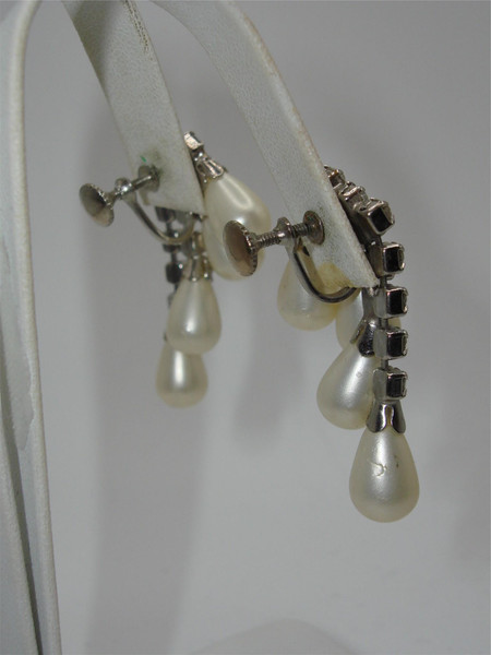 Vintage 1960s-70s Screw Back Rhinestone & Pearl Dangle Earrings