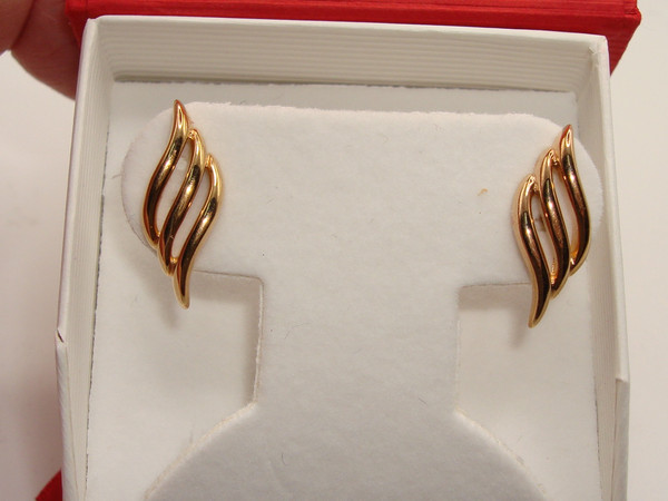 14K Gold Curved Earrings - Vintage Style, Excellent Condition