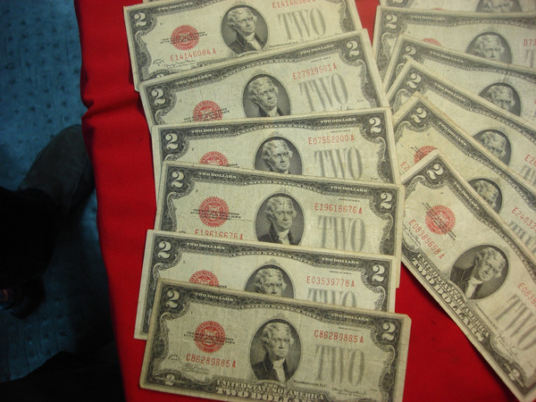 Vintage 1928 Series $2 US Notes - Lot of 25 (Circulated, Good Condition)