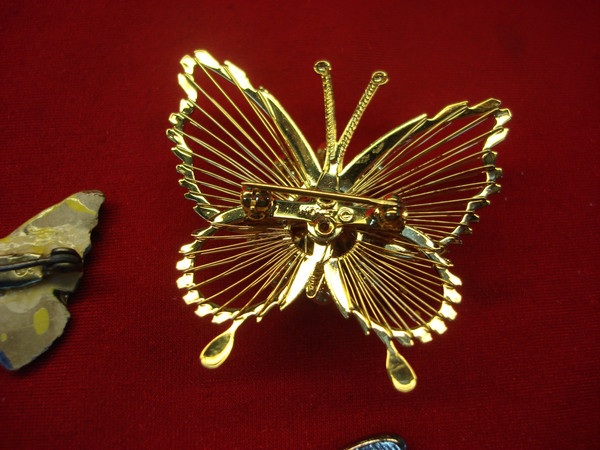 Vintage Butterfly Pin Collection (5 Pcs) - Unique & Collectible Enamel Pins