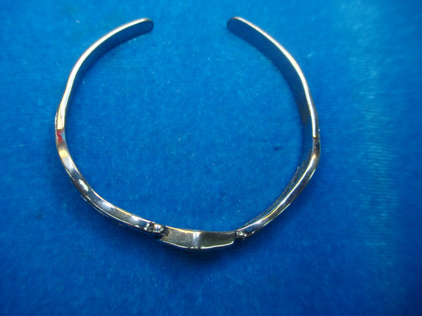 Vintage Harley Davidson H-D Cuff Bracelet - Silver Tone, Size 5 3/4
