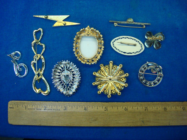 Vintage Costume Pin Lot of 10 - Unique & Collectible Pins for Fashion & Crafting