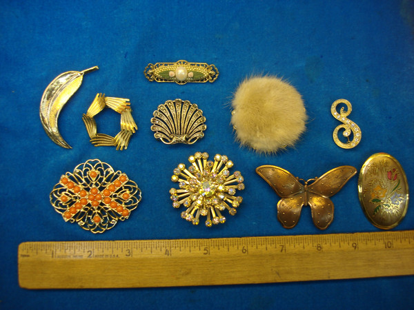 Vintage Estate Jewelry Lot of 10 Unique Costume Pins -  Collectible & Ready to Wear