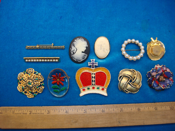 Vintage Costume Pin Lot of 10 - Unique & Collectible Estate Jewelry