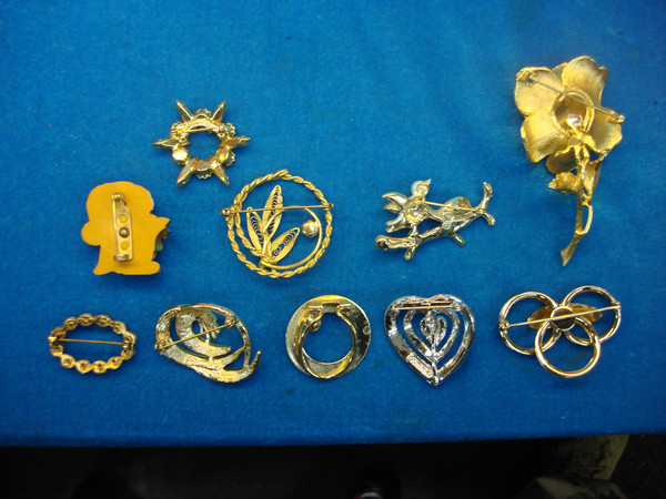 Estate Jewelry Collection - 10 Unique & Usable Costume Pins