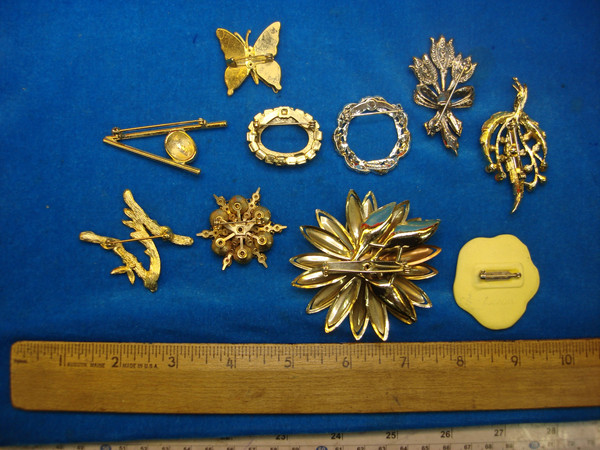 Vintage Costume Pin Collection (10 Pcs) - Unique & Usable Estate Finds