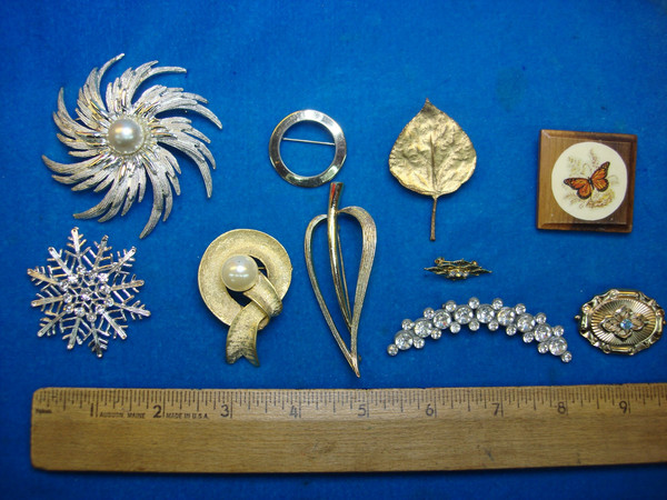 Vintage Estate Pin Collection (10pc Lot) - Unique & Usable Pins