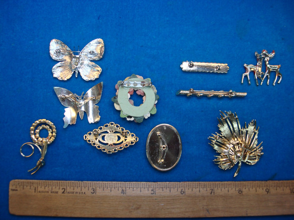 Vintage Estate Jewelry Lot of 10 Unique Pins - Costume Accessories for Collectors