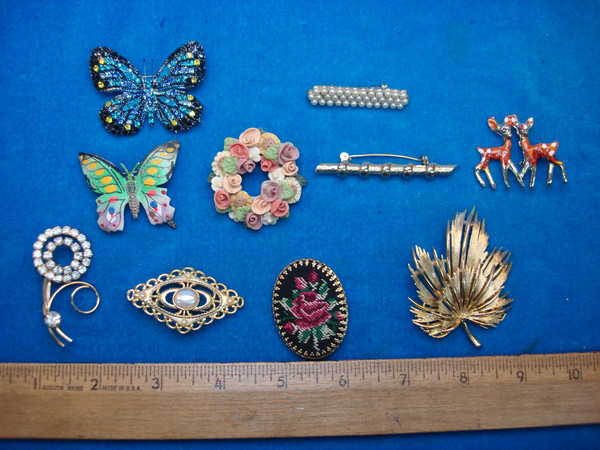 Vintage Estate Jewelry Lot of 10 Unique Pins - Costume Accessories for Collectors