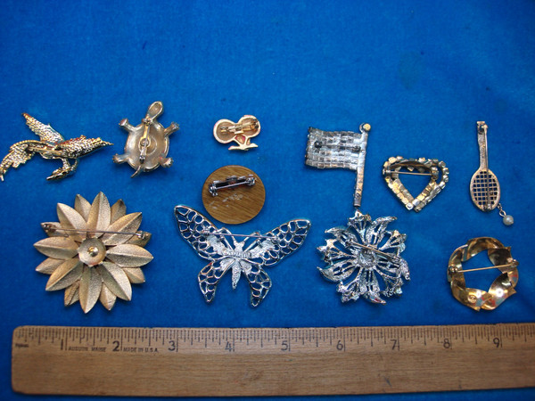 Vintage Costume Pin Lot of 10 - Unique & Usable Retro Pins for Collectors